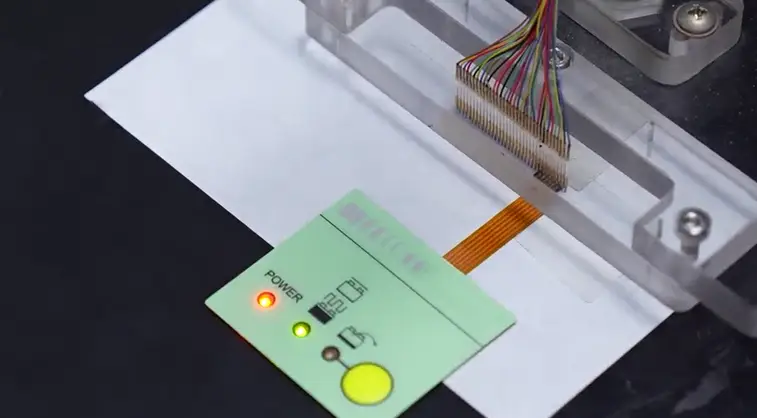 Funktionstest einer Folientastatur